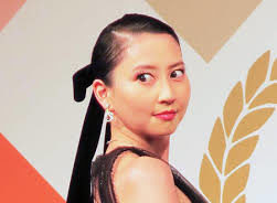新年早々に芸能人の結婚ラッシュ 事務所は否定の仕事で大忙し Yuran Blog